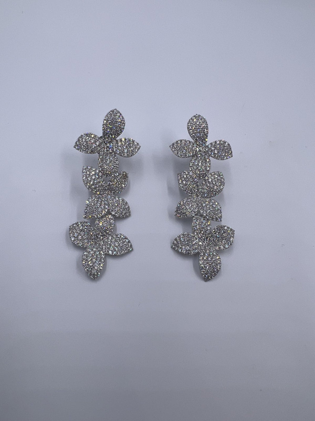 18K White 7.48 EARRINGS